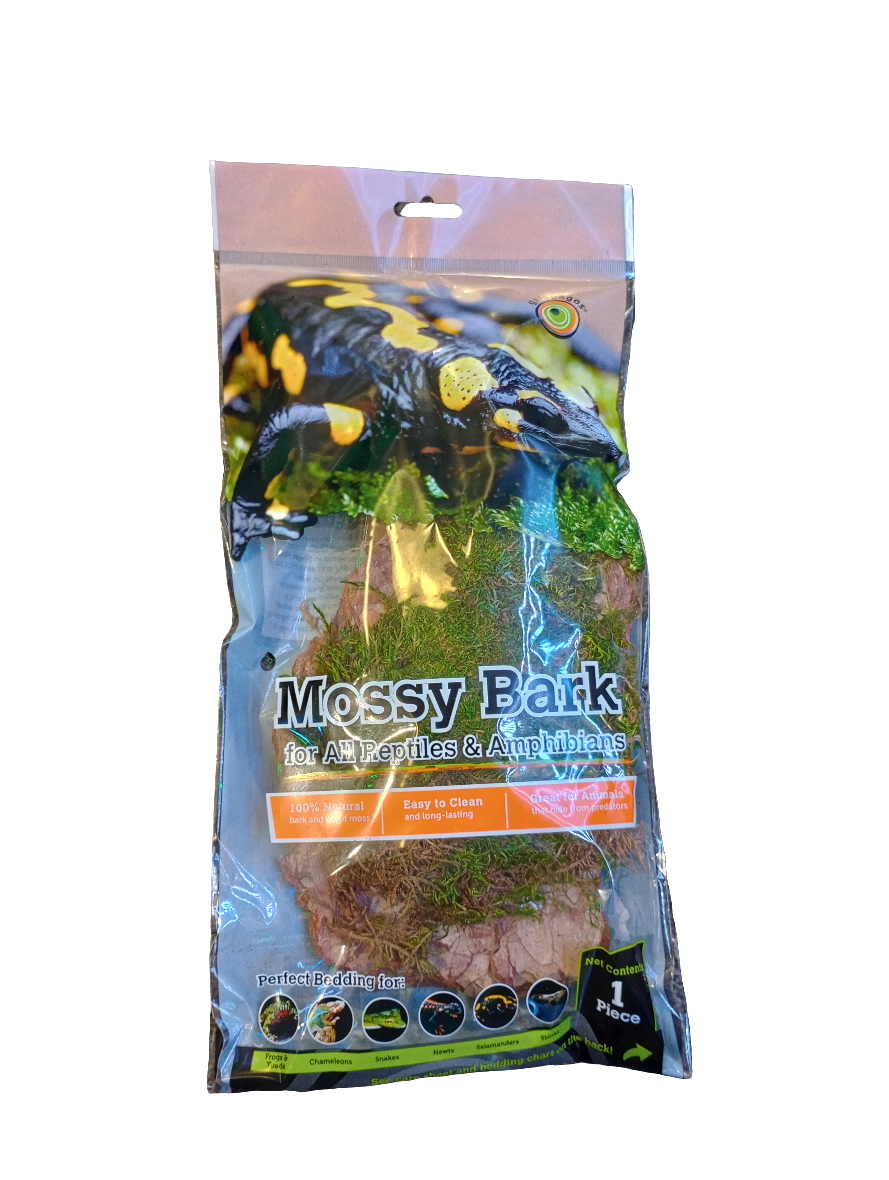 The product, Galapagos Mossy Bark, is for reptiles and amphibians. Its packaging displays a salamander image and emphasizes benefits like Easy to Clean. The transparent bag allows visibility of the moss inside.