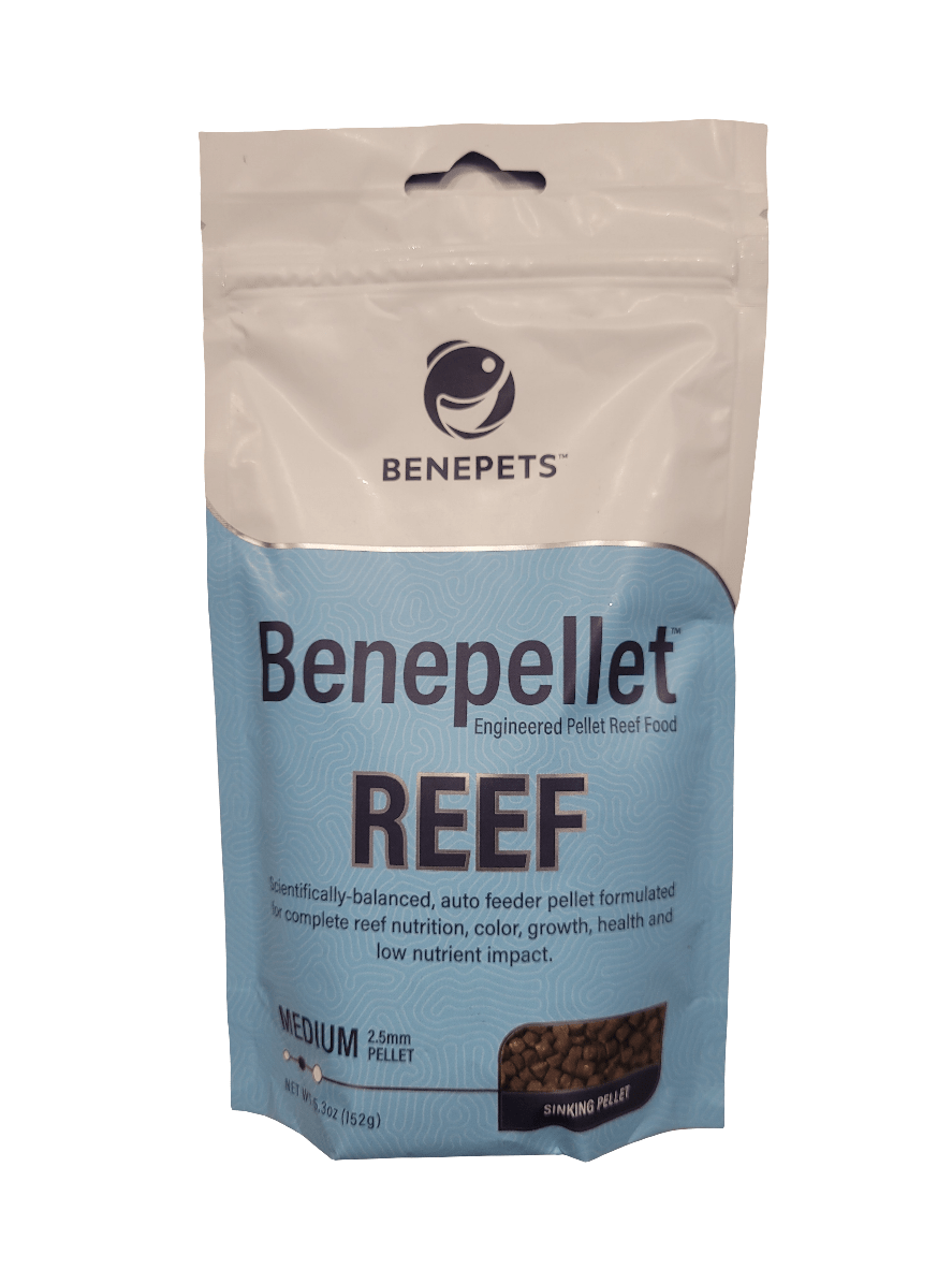 A package of Benepets Benepellet Reef medium-sized 2.5mm pellet food, weighing 152g. The bag is predominantly blue and white.