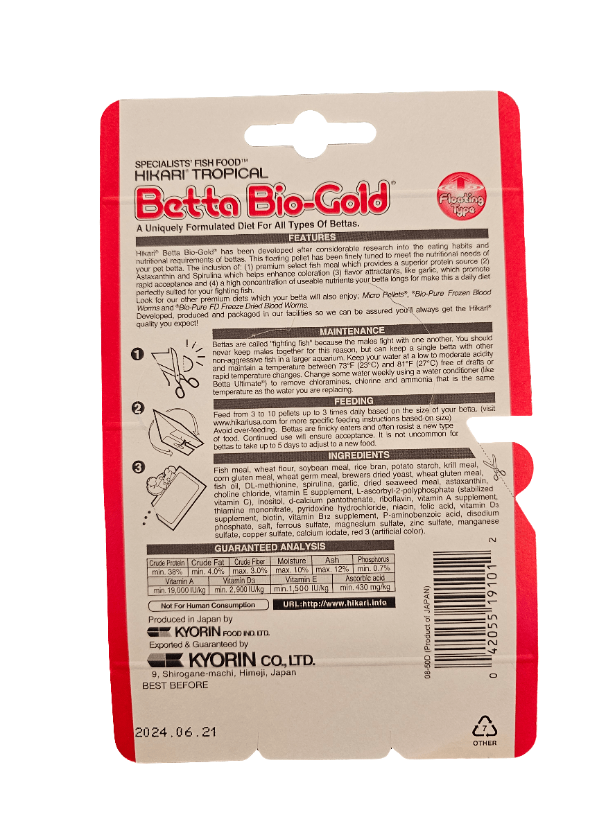 Photo of the reverse side of the Hikari - Betta Bio-Gold 2.5g fish food packaging, featuring highlighted aspects such as product features, maintenance instructions, feeding guidelines, ingredient list, and guaranteed analysis. The packaging showcases a red and white design with a barcode along the edge.