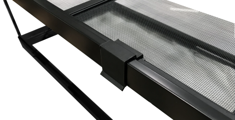 Close-up of the Aquarium Masters 3g Reptile Tanks black steel screen top with fine mesh, ideal for terrarium enclosures. The sleek frame, held by a rectangular connector, stands out against a plain background, highlighting its modern design.