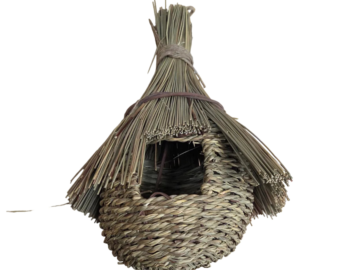 Pervue Hendryx - Jumbo Grass Hut Nest